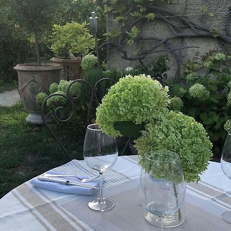 Lulu en Provence Bed and Breakfast LʼIsle-sur-la-Sorgue Exterior foto