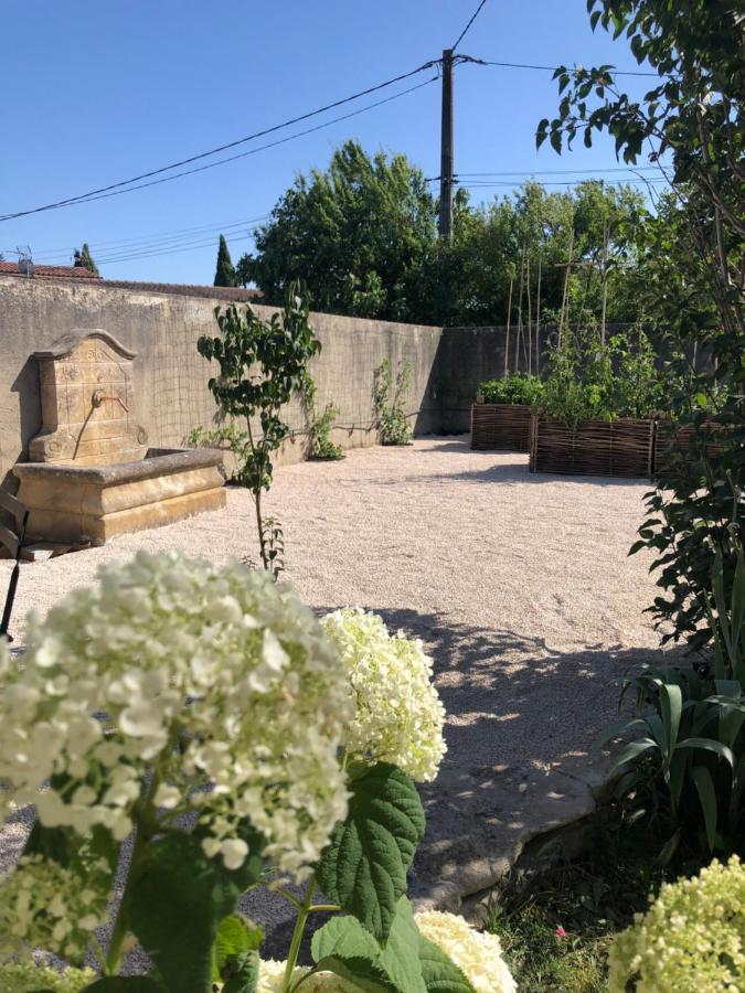 Lulu en Provence Bed and Breakfast LʼIsle-sur-la-Sorgue Exterior foto